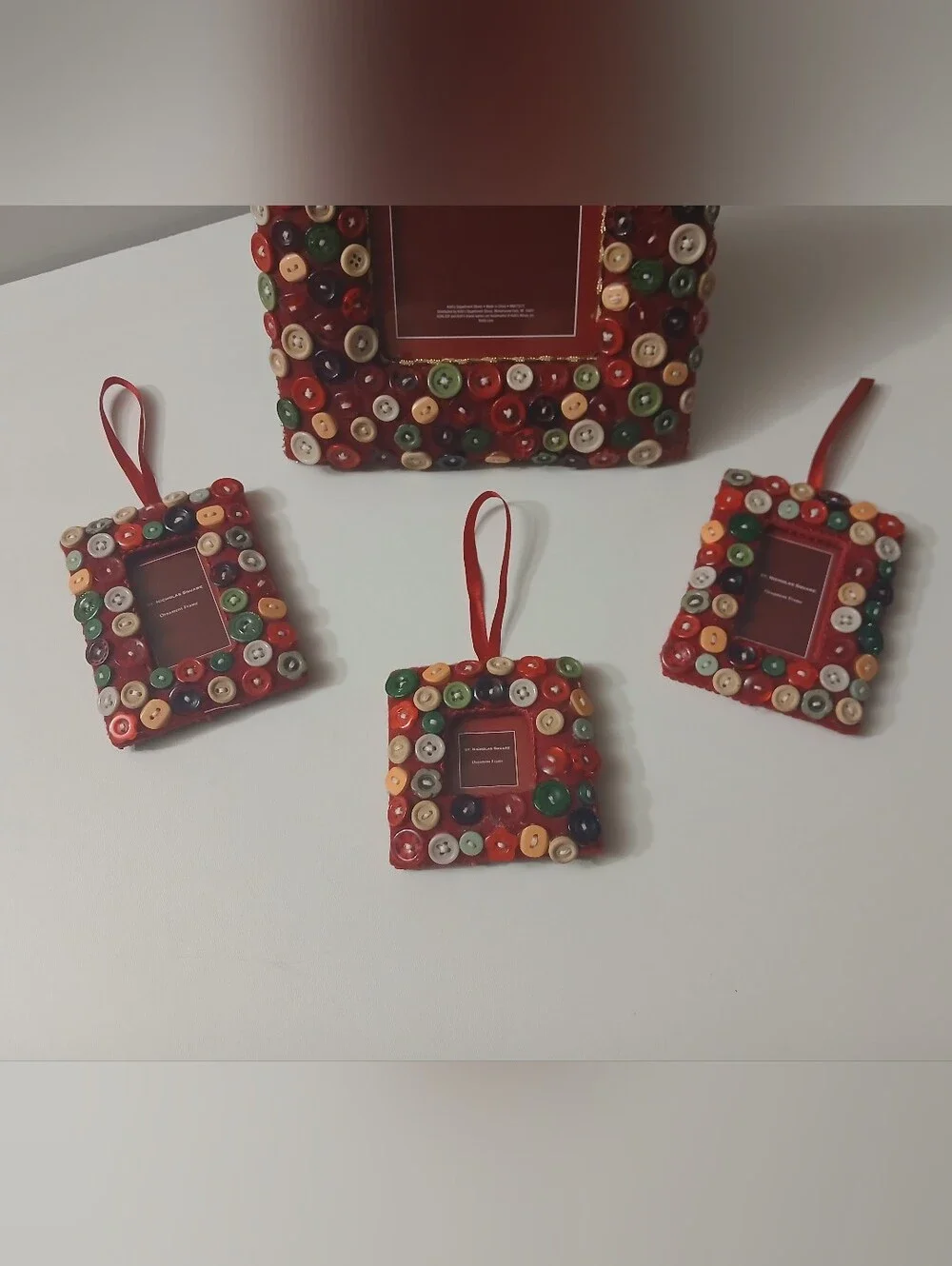 St. Nicholas Square Christmas Button Picture Frame Set 4x6 & 3 Mini Ornaments